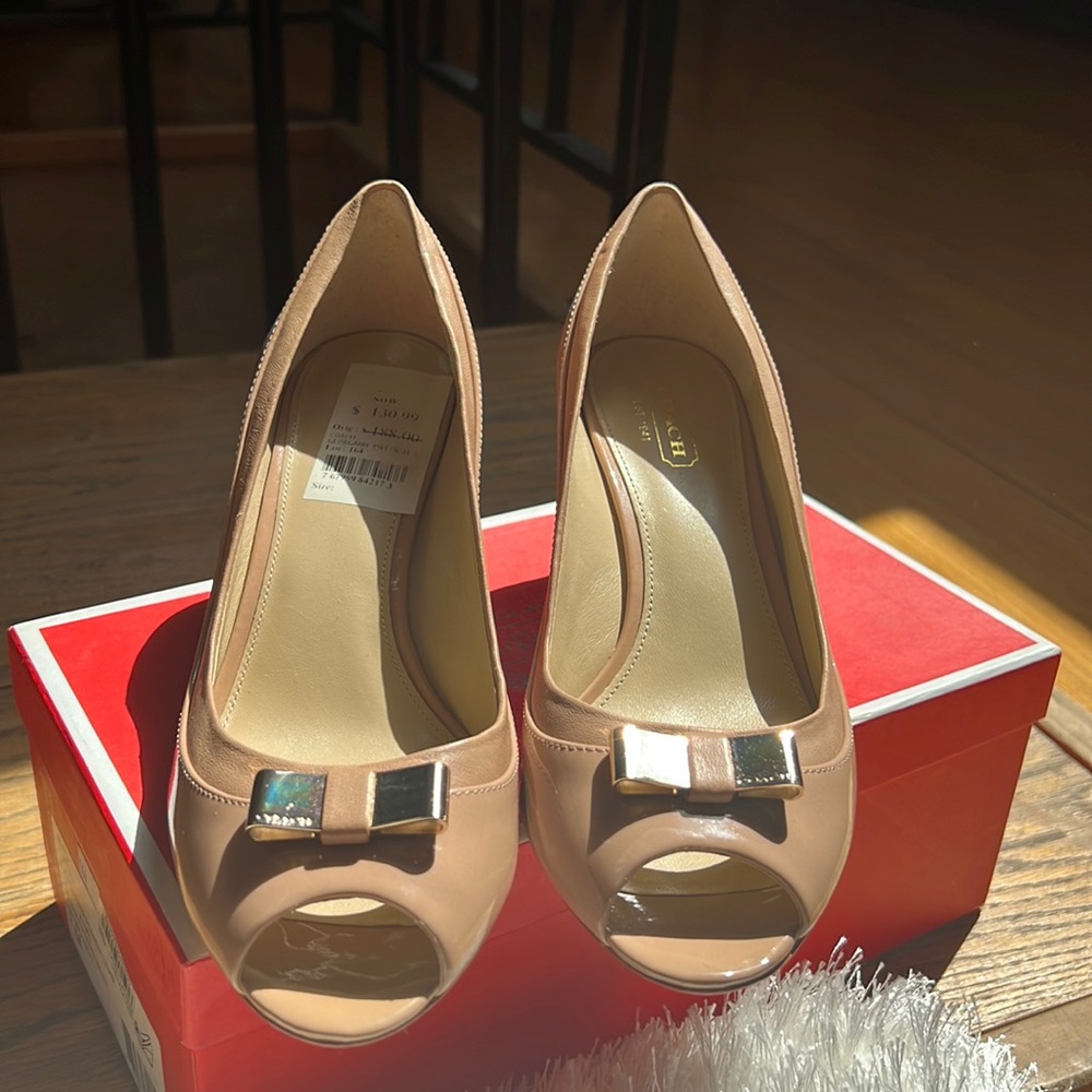 Coach size 7. Gently gently used.